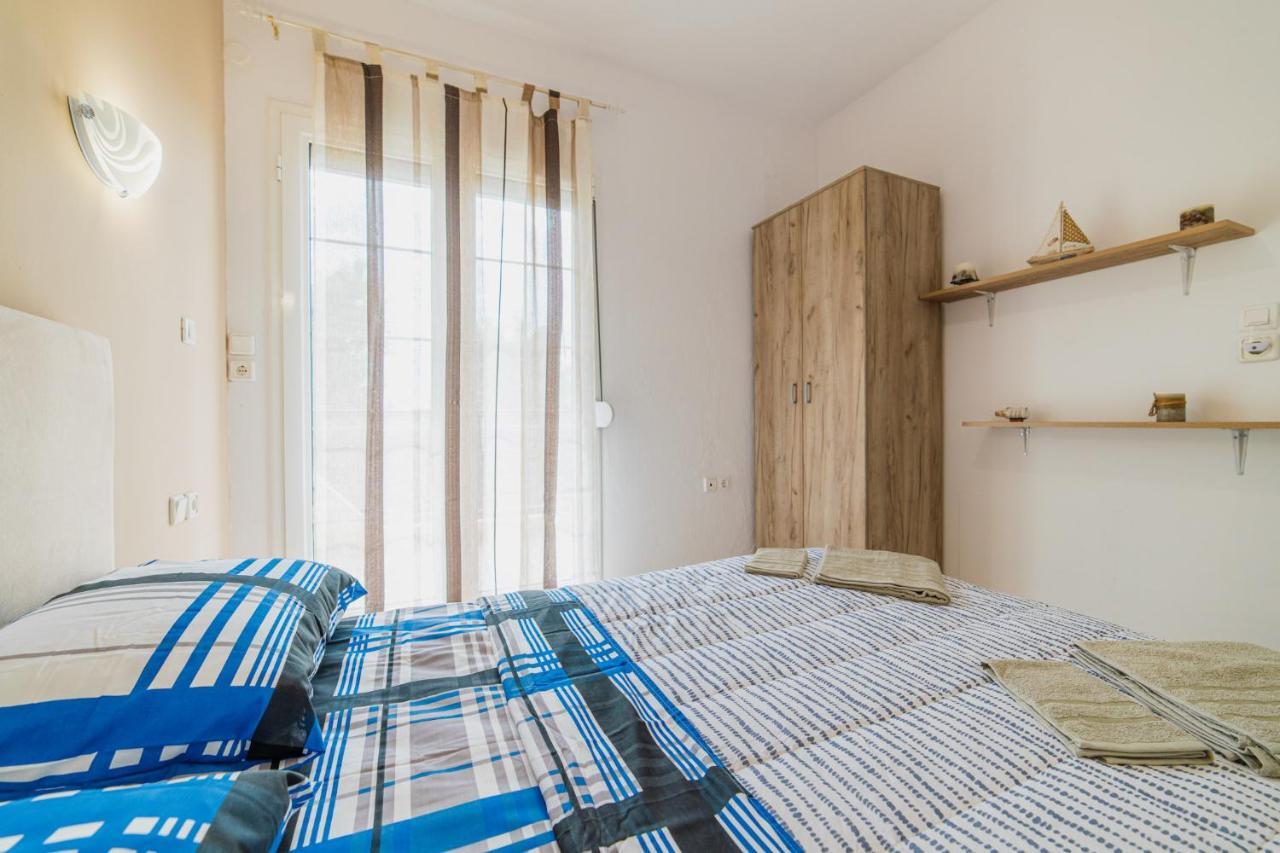 Family Resort 2 Ofrínion Eksteriør billede